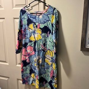 Lilly Pulitzer scoop neck dress.